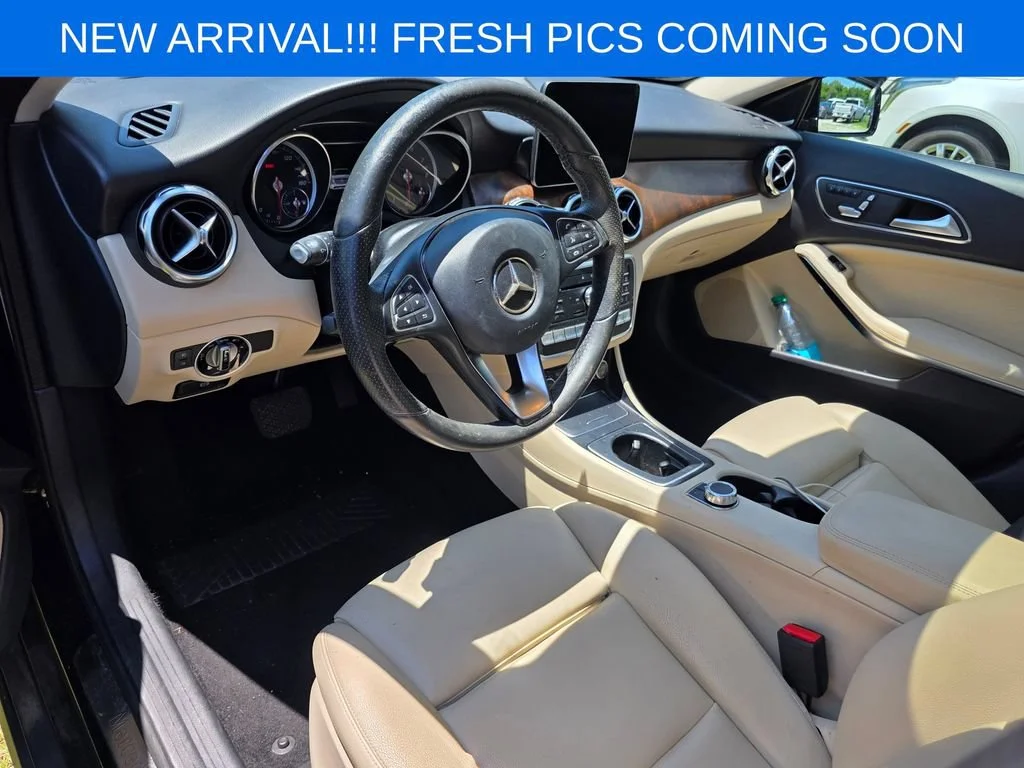 Used 2018 Black Mercedes-Benz 4MATIC® image 8