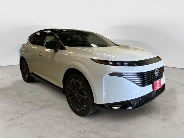 New 2026 White Nissan Platinum image 7