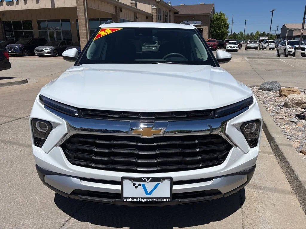 Used 2025 White Chevrolet LT image 2