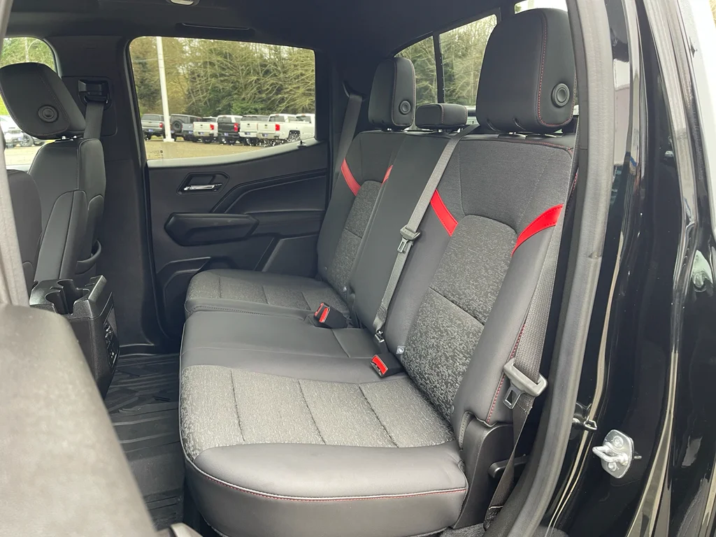 Used 2024 Black Chevrolet Z71 image 31