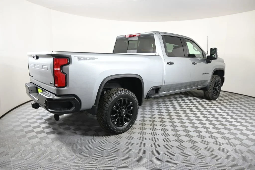 2026 Chevrolet Silverado 2500 HD LTZ - Photo 7