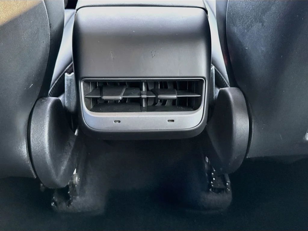 Used 2021 White Tesla Long Range image 24