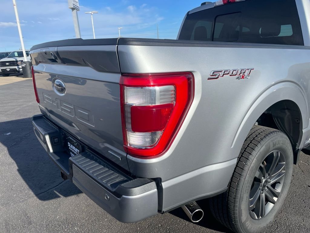 Used 2022 Silver Ford Lariat image 39