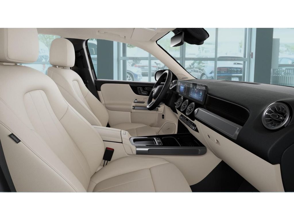 New 2026 Night Black Mercedes-Benz GLB 250 image 4