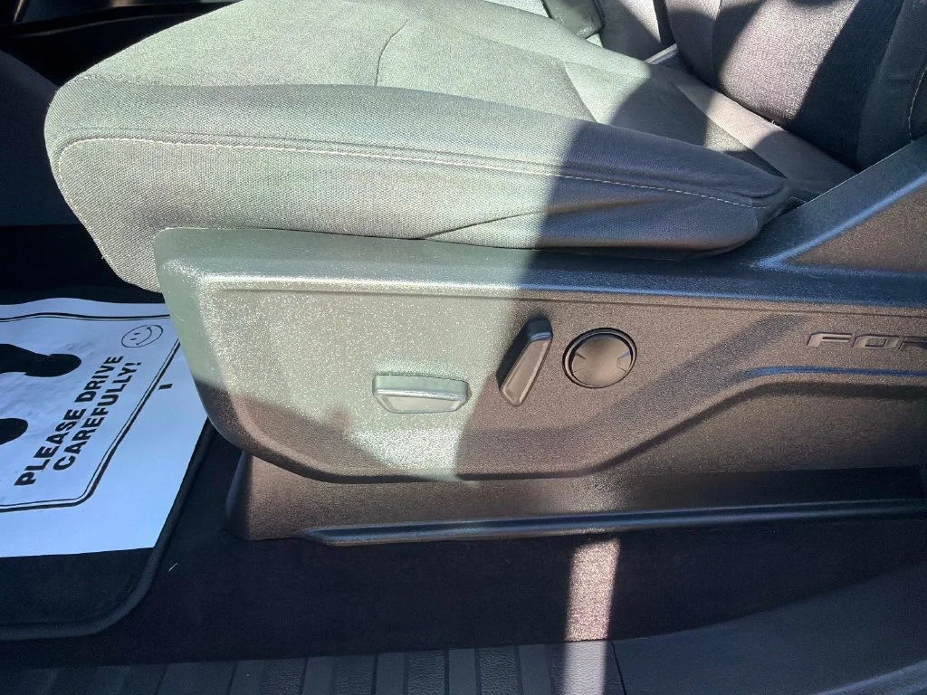 Used 2022 Gray Ford XLT image 21
