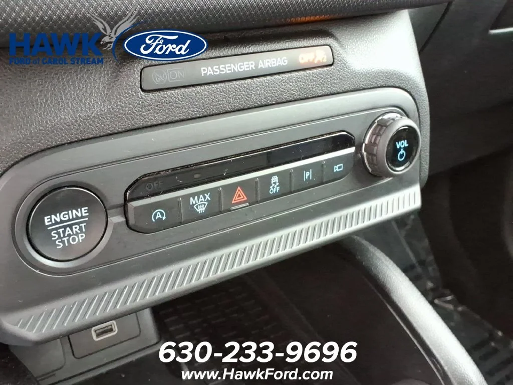 Used 2025 Gray Ford Outer Banks image 12