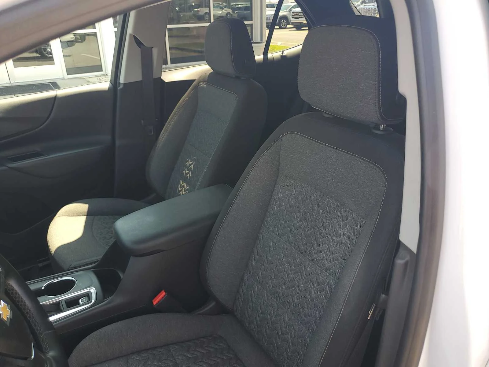 Used 2024 Summit White Chevrolet LT image 24
