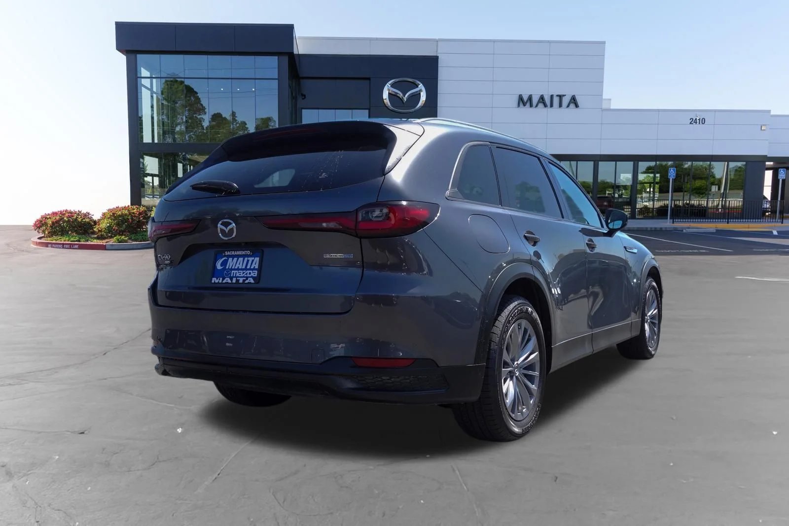 Certified Used 2024 Machine Gray Metallic Mazda Preferred image 4