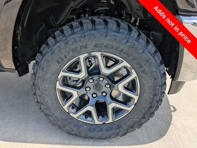 New 2026 Diamond Black Crystal Pearl-Coat Exterior Paint RAM Laramie image 10