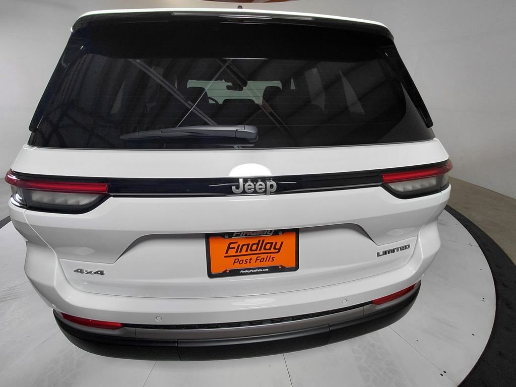 New 2026 Bright White Clear-Coat Exterior Paint Jeep Limited image 7