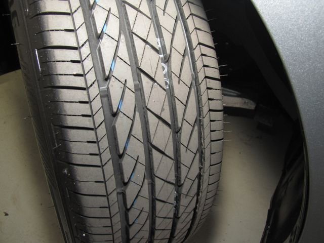 Certified Used 2025 Solar Silver Metallic Honda EX-L image 25