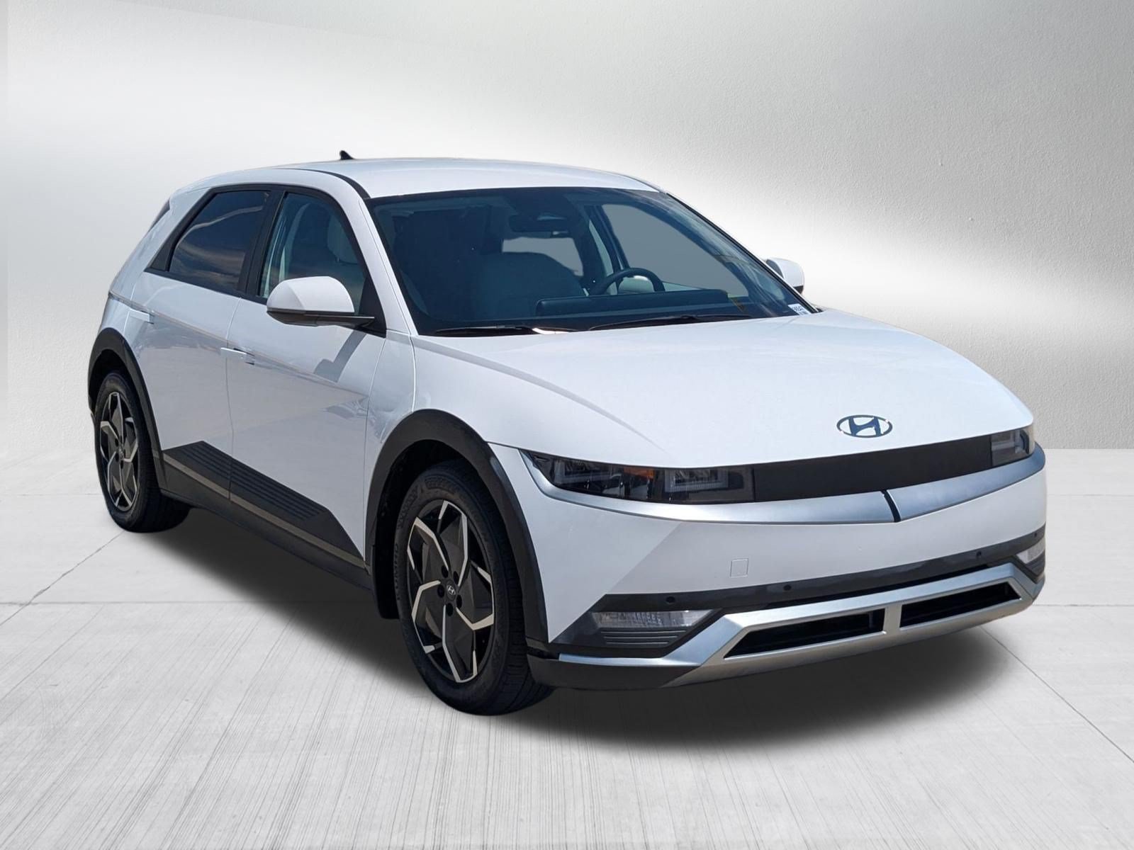 Certified Used 2023 White Hyundai SEL image 7