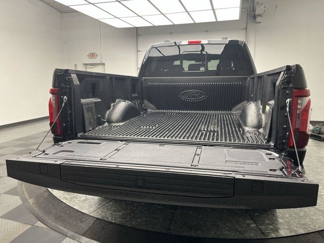 Used 2024 Agate Black Ford XLT image 32