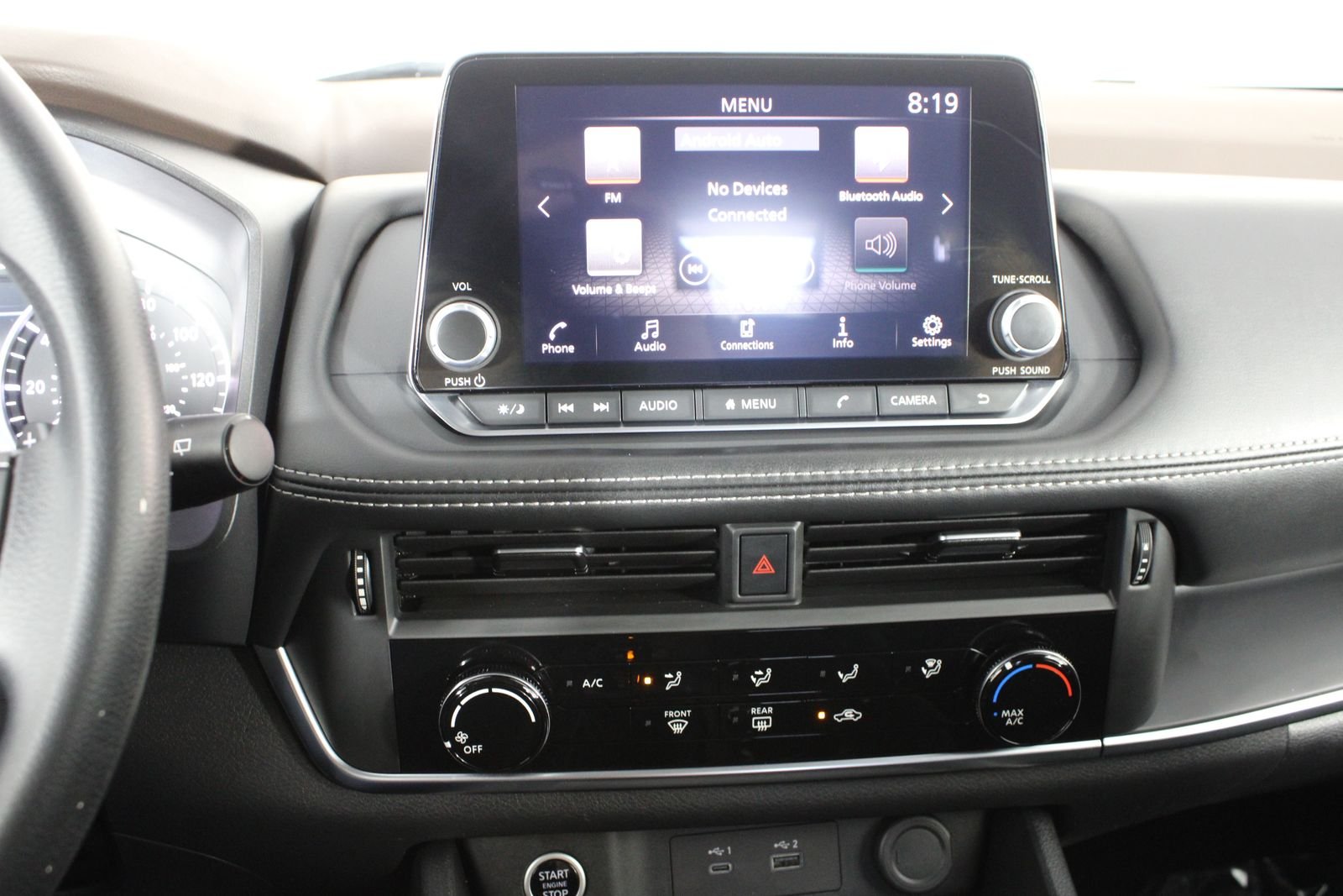Used 2023 White Nissan S image 27