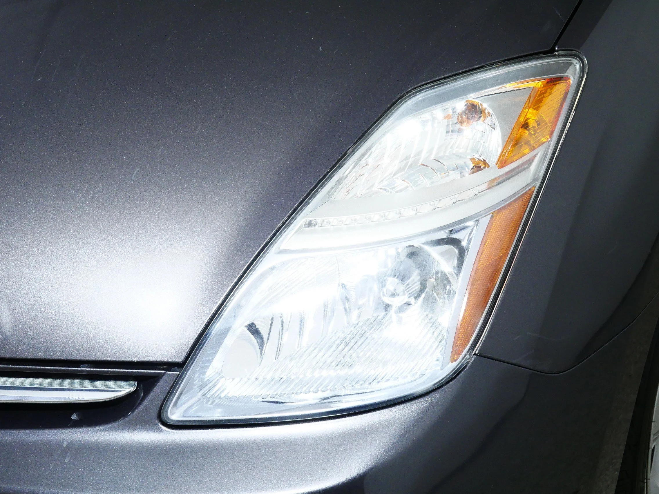 Used 2009 Magnetic Gray Metallic Toyota  image 16