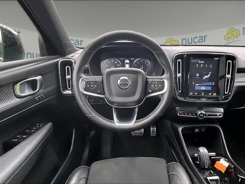 Used 2021 Black Volvo R-Design image 17
