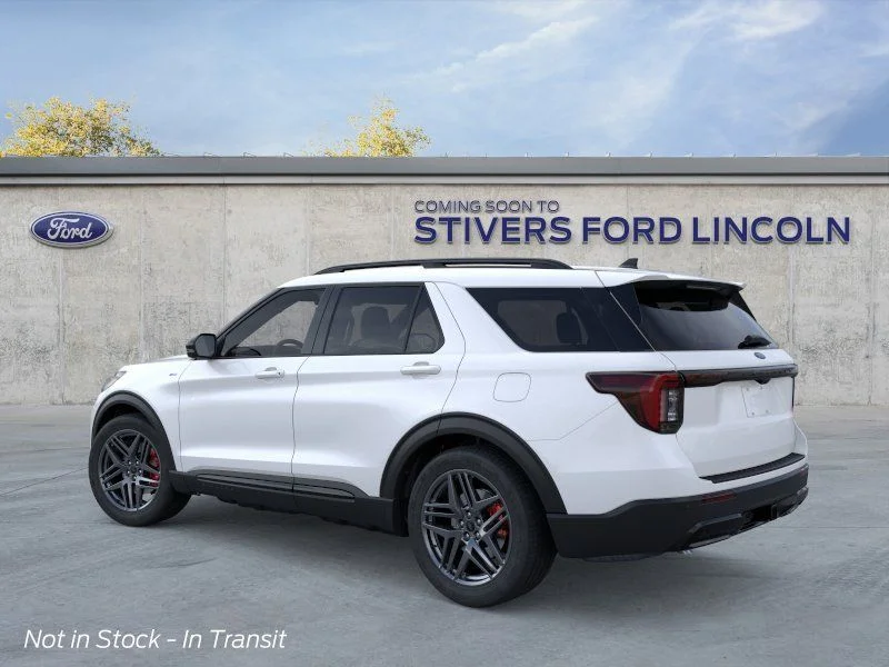 New 2026 Star White Metallic Tri-Coat Ford ST-Line image 4