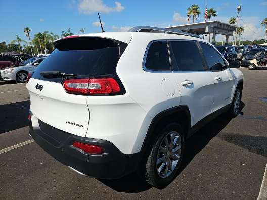 Used 2018 White Jeep Limited image 3