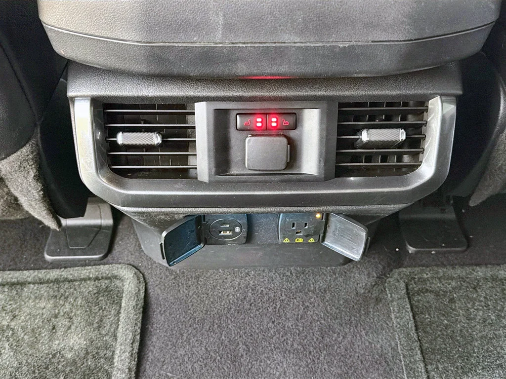 Used 2023 Carbonized Gray Metallic Ford Lariat image 42