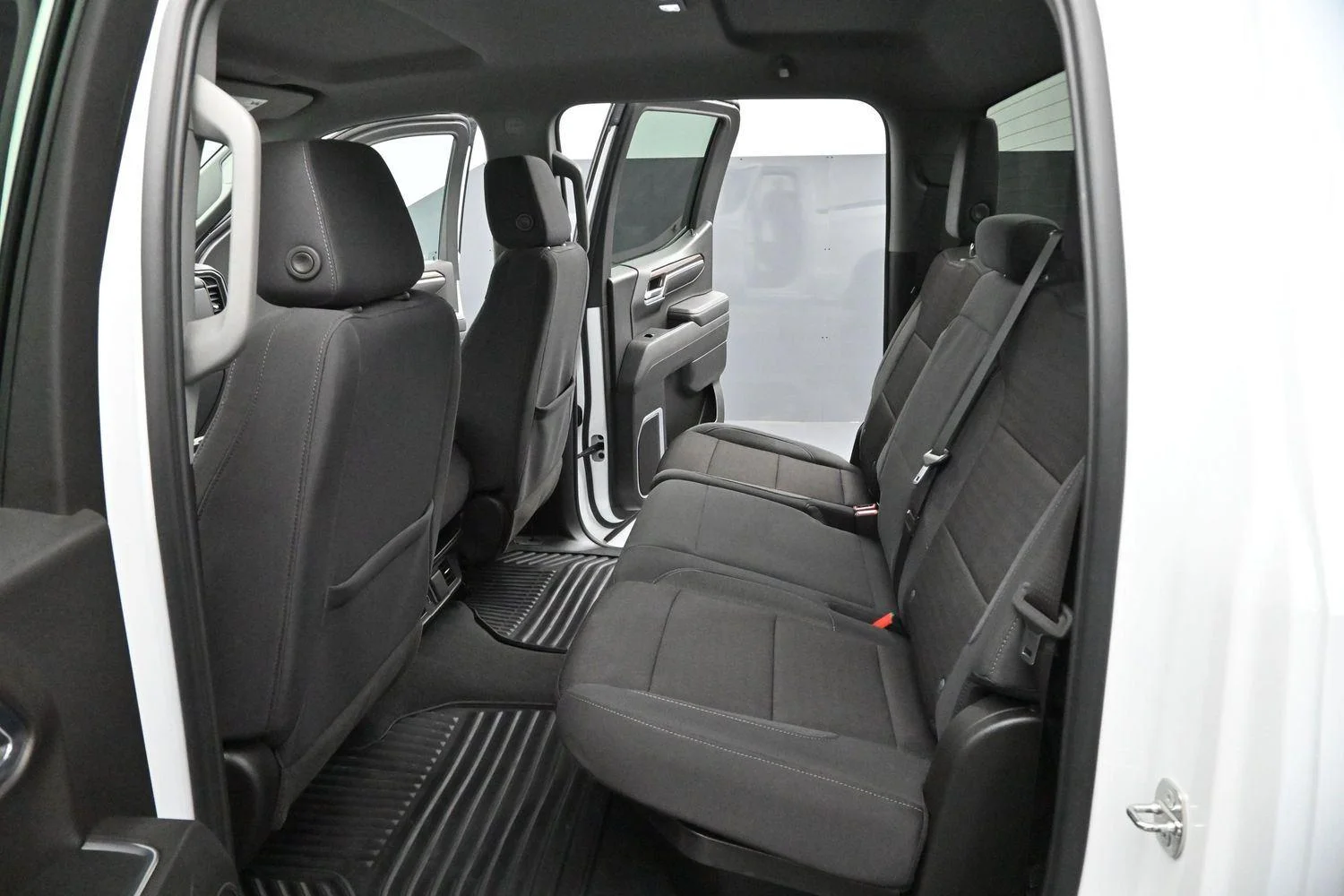 Used 2023 Summit White Chevrolet RST image 28