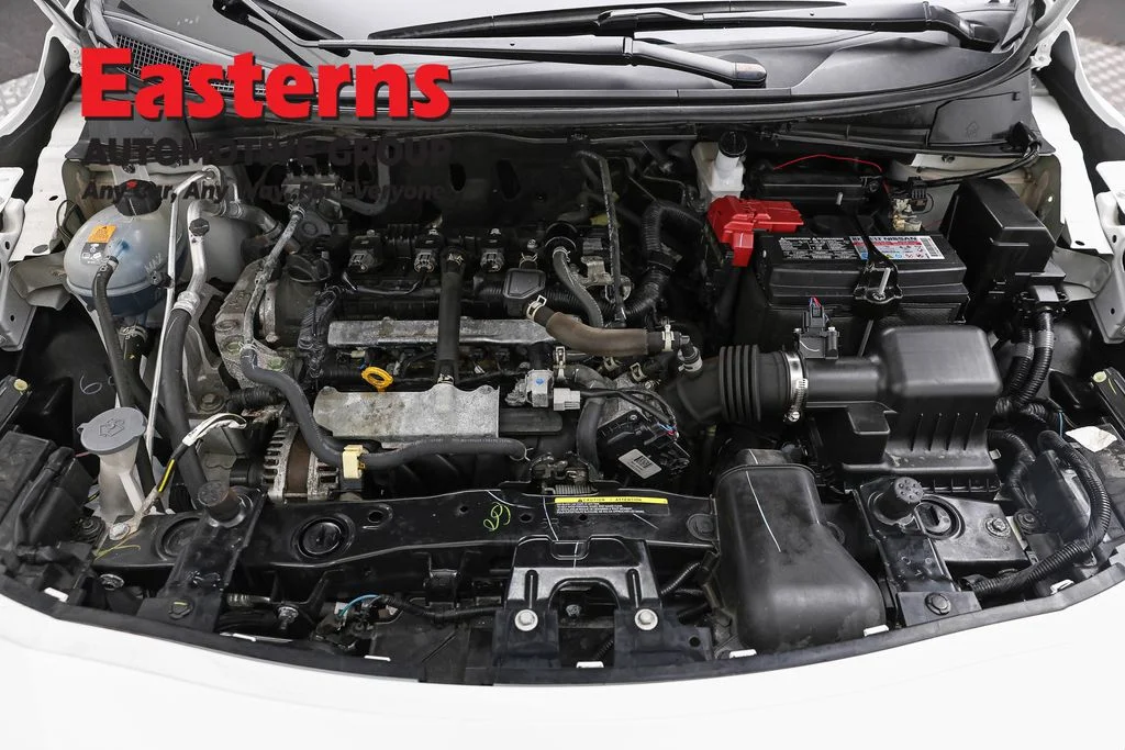Used 2024 White Nissan 1.6 SV image 7
