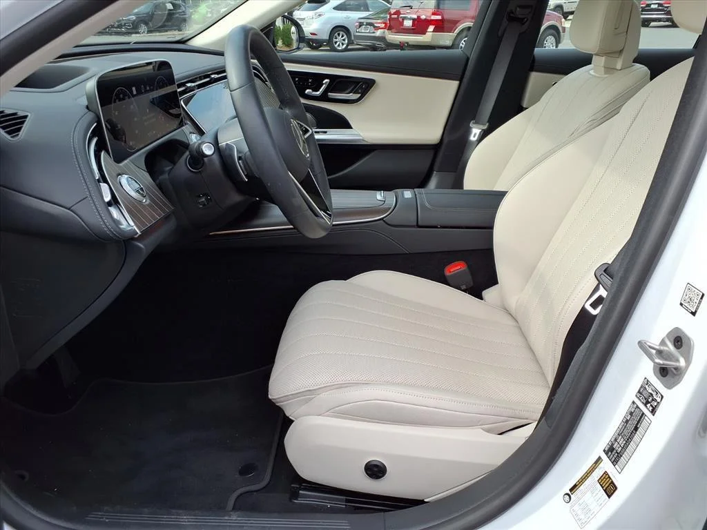 Used 2024 Polar White Mercedes-Benz E 450 image 3