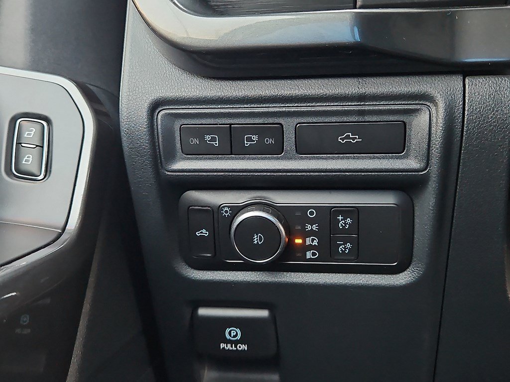 Used 2022 Silver Metallic Ford XLT image 19