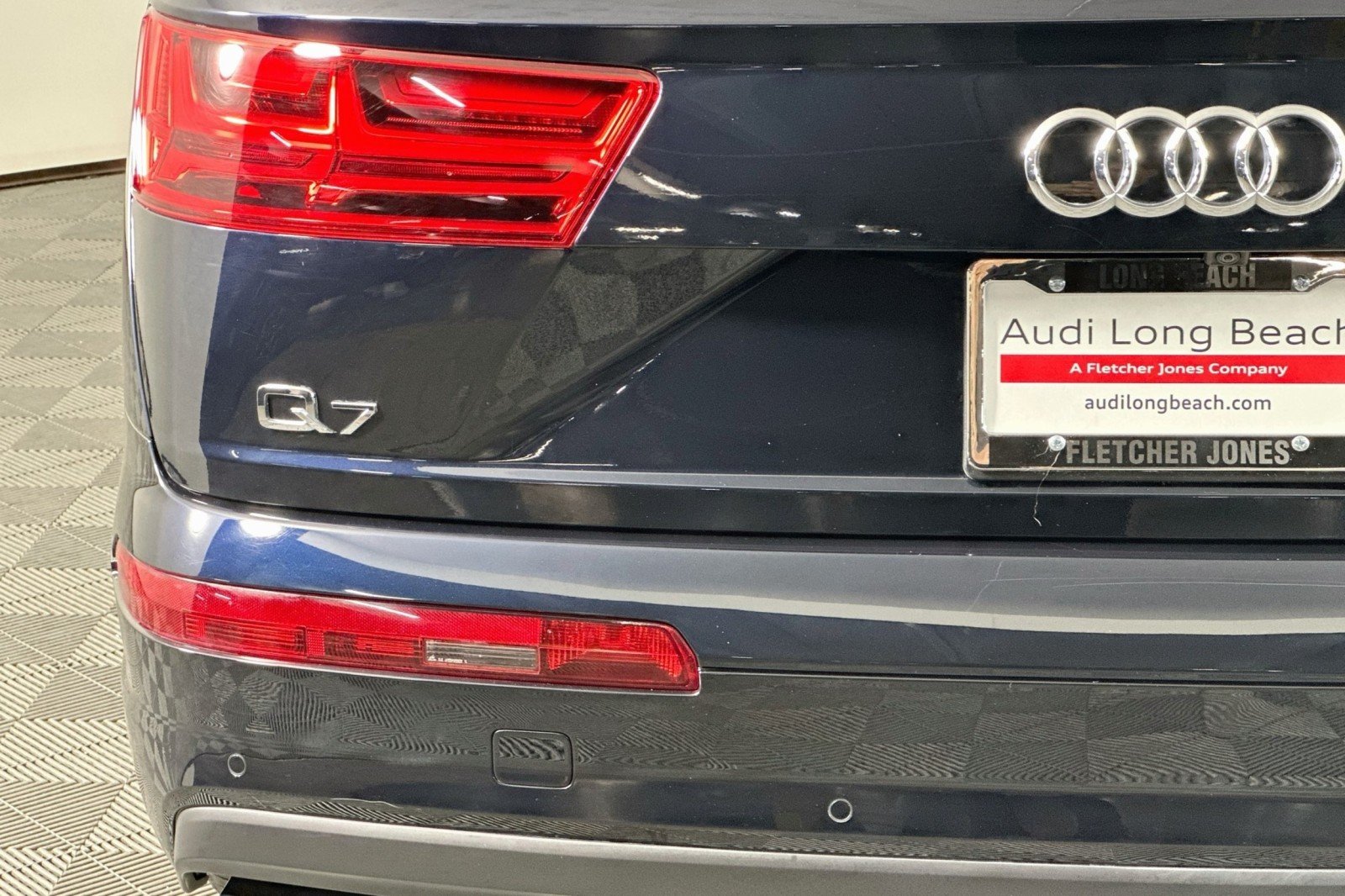 Used 2018 Ink Blue Metallic Audi Prestige image 18