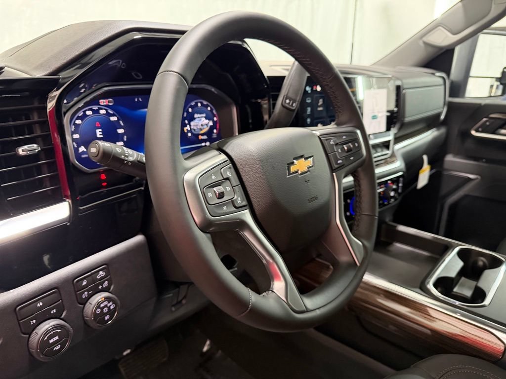 2026 Chevrolet Silverado 3500 HD LT - Photo 15