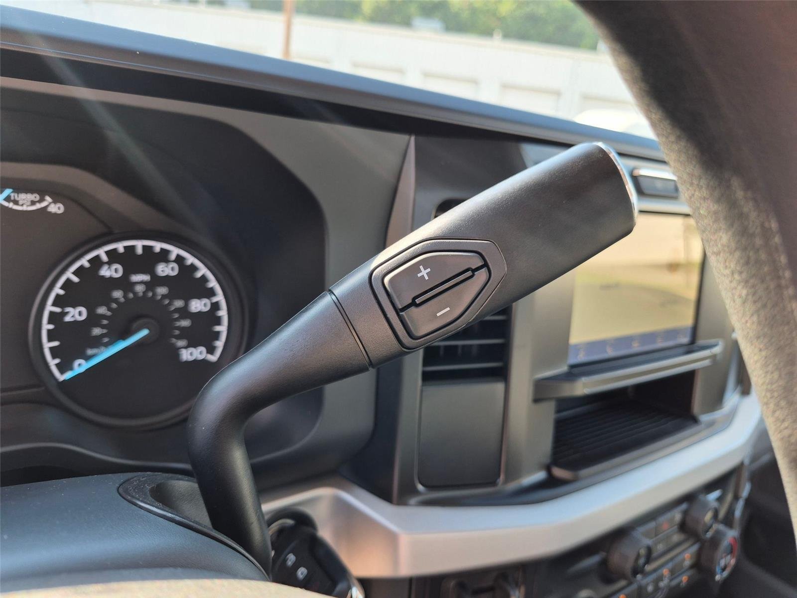 New 2026 Oxford White Ford F-250® XL image 22