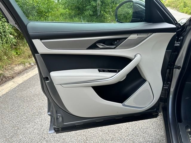 2026 Jaguar F-Pace R-Dynamic S - Photo 10