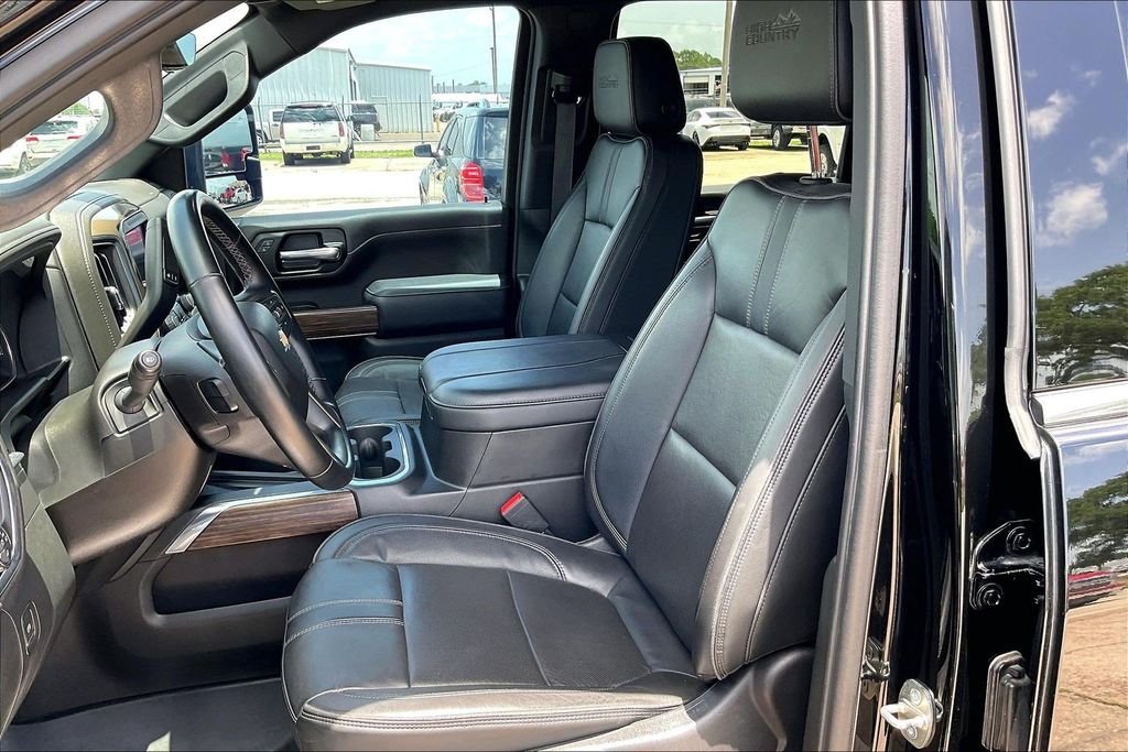 Used 2023 Black Chevrolet High Country image 18