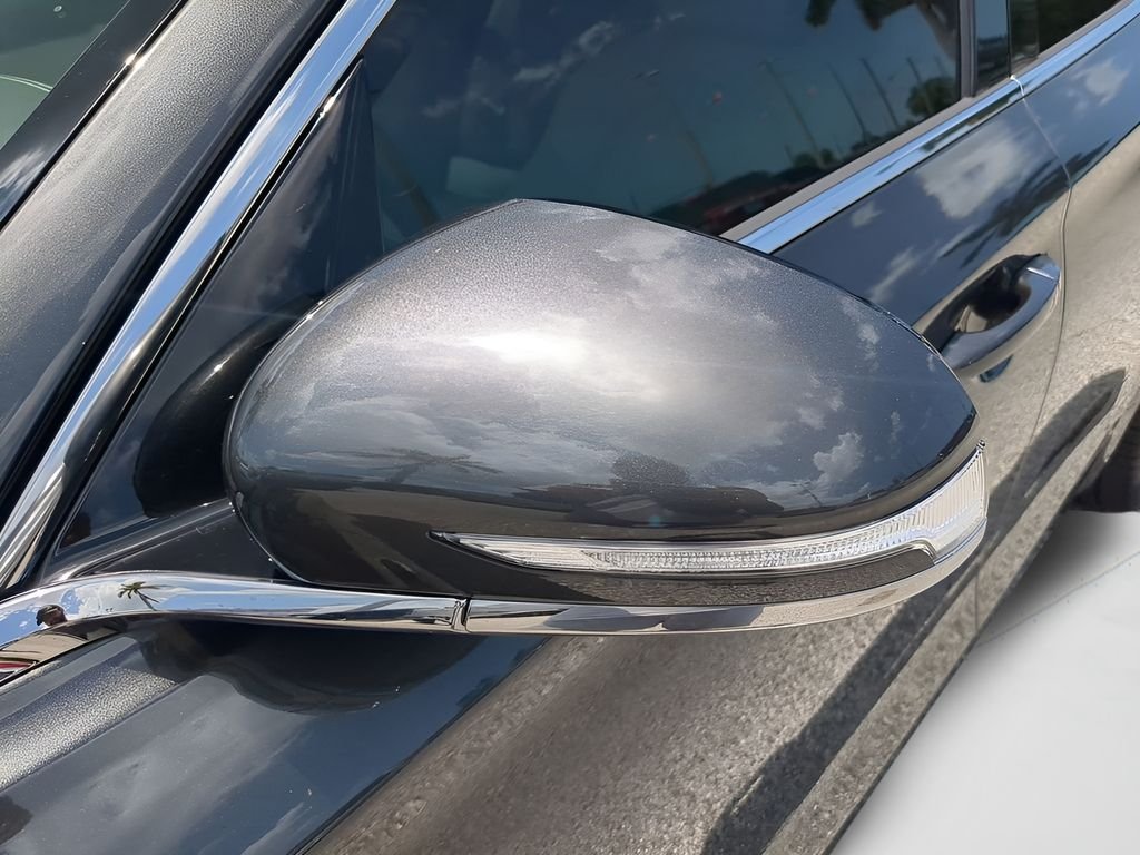 2026 GENESIS G70 Standard - Photo 30