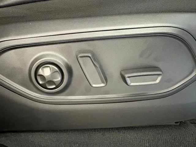 New 2026 White Jeep Limited image 17