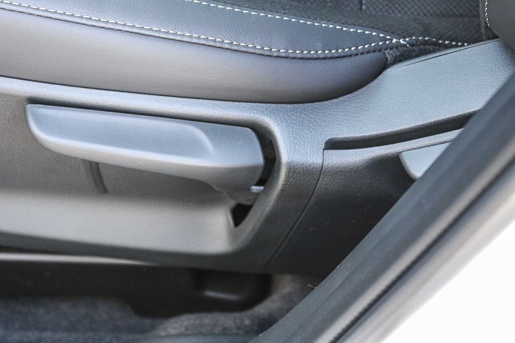 New 2026 Machine Gray Metallic Mazda 2.5 S Select AWD image 23