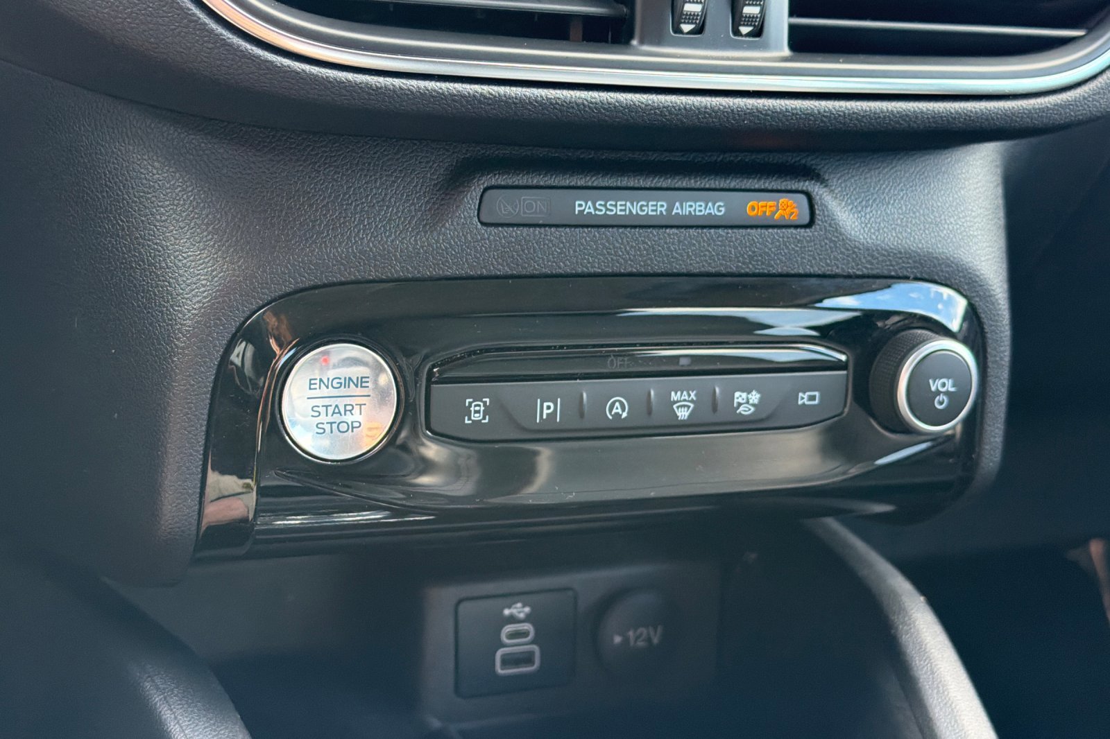 Used 2024 Blue Ford Platinum image 20