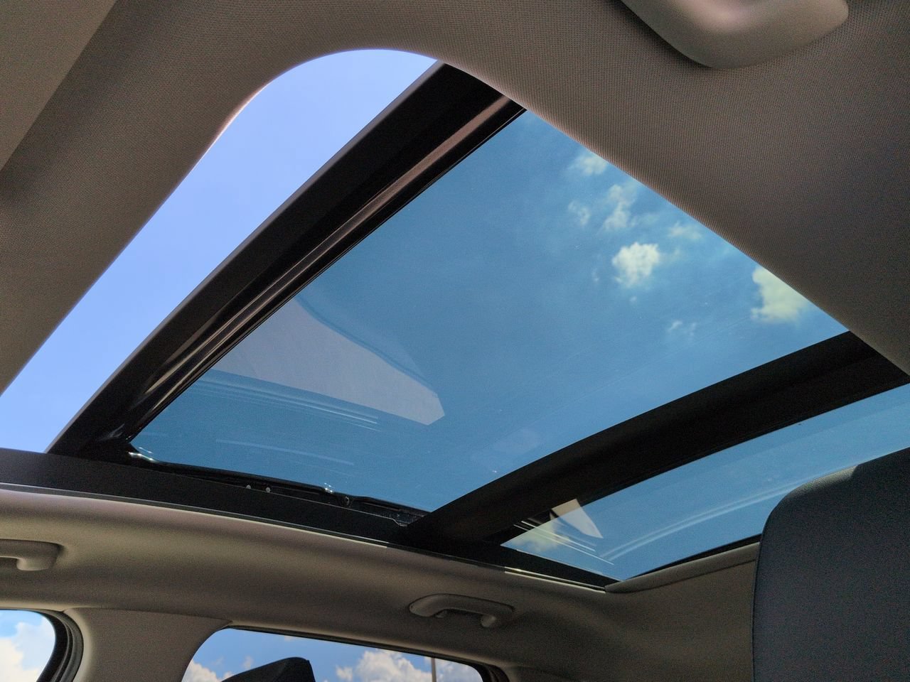 New 2027 Wolf Gray Kia EX image 23