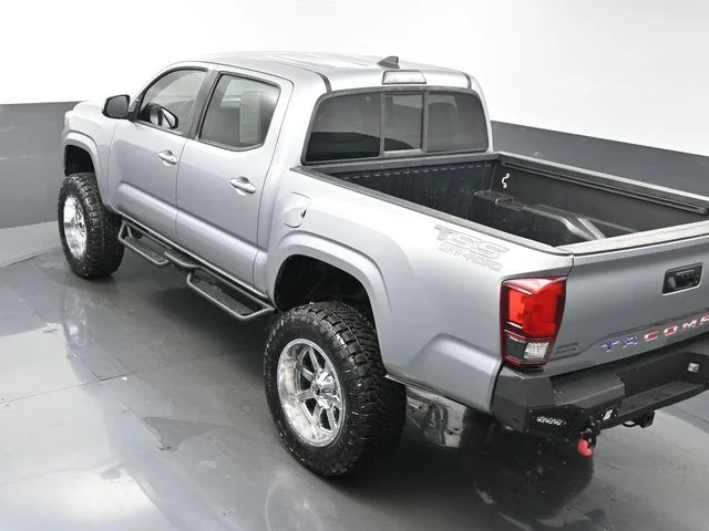 Used 2019 Silver Toyota SR image 41