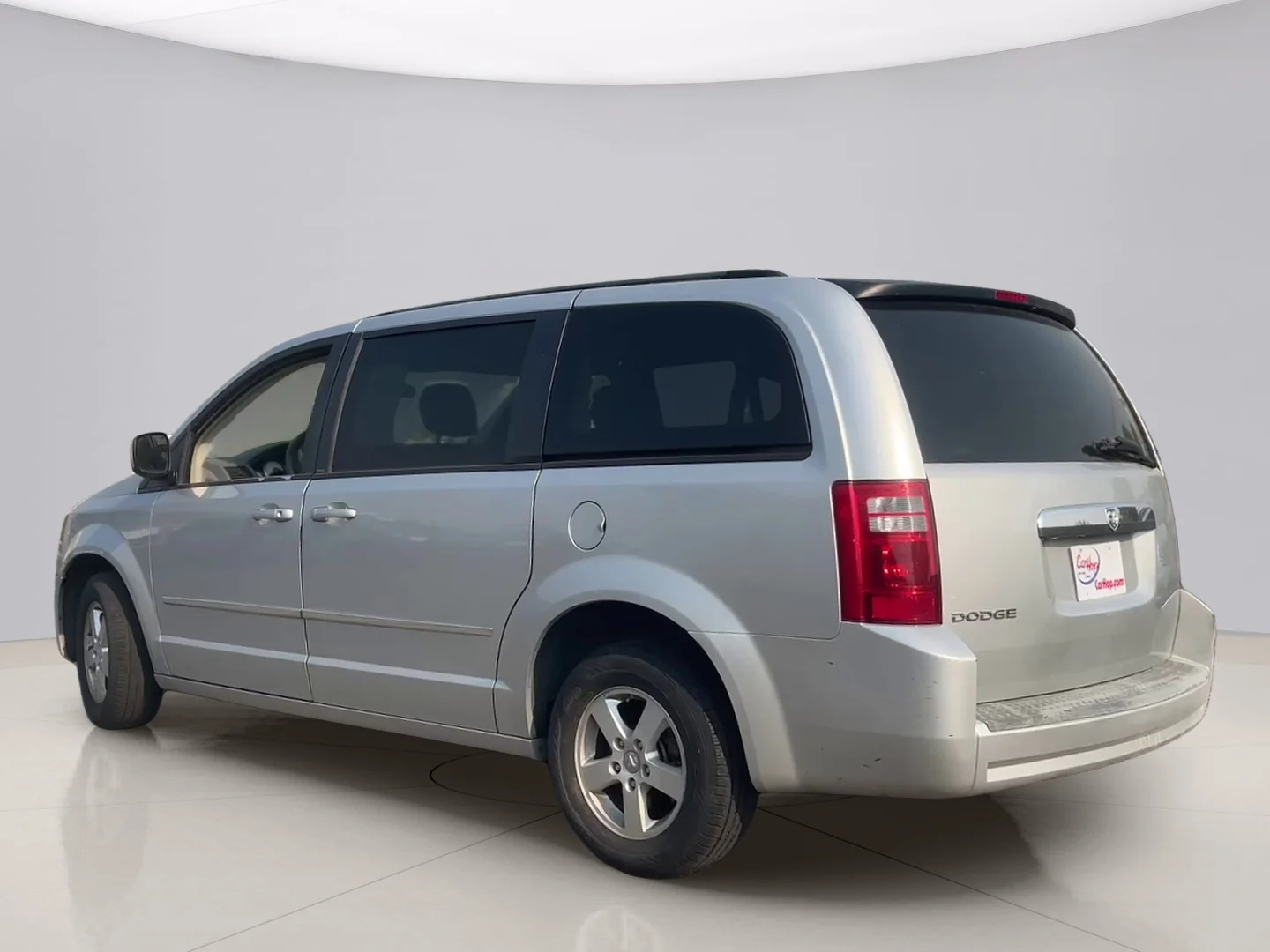 Used 2010 Silver Dodge SXT image 3