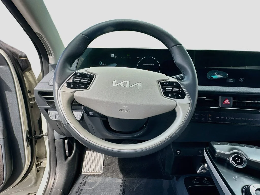 Certified Used 2023  Kia Wind image 11
