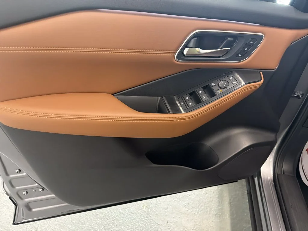 New 2026  Nissan Platinum image 13