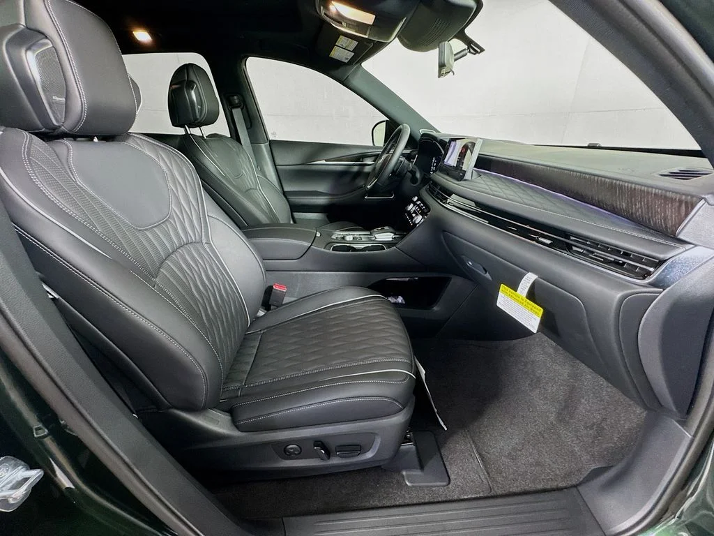 New 2027 2T DEEP EMRD INFINITI SPORT image 34