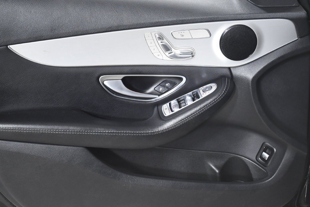 Used 2020 Black Mercedes-Benz C 300 image 17