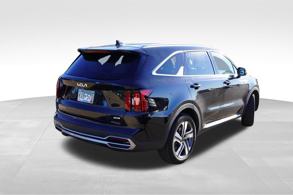Used 2023 Aurora Black Kia EX image 3