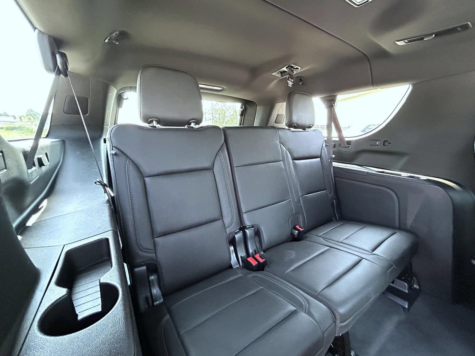 2021 Chevrolet Suburban Z71 - Photo 22