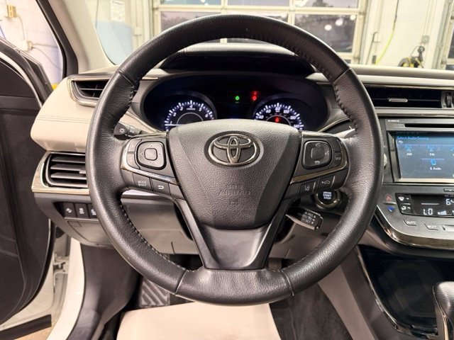Used 2017 White Toyota XLE image 7