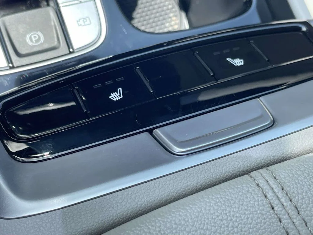 Certified Used 2023 Silver Hyundai SEL image 19