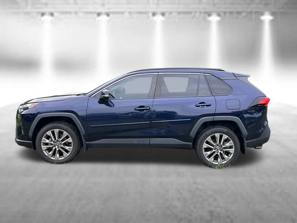 Certified Used 2023 Blueprint Toyota XLE Premium image 8