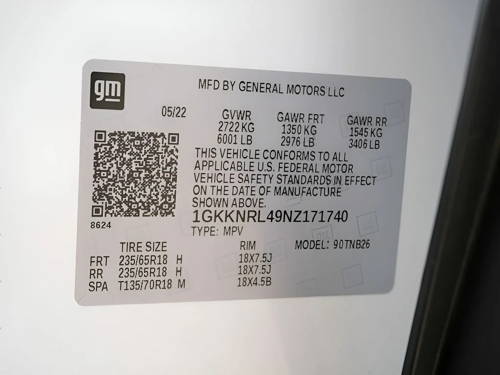Used 2022 White GMC SLE image 59