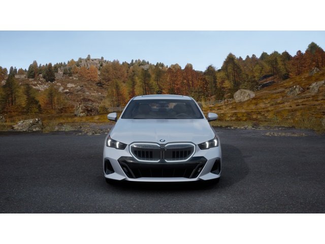 New 2027 Brooklyn Grey Metallic BMW 530i xDrive image 3